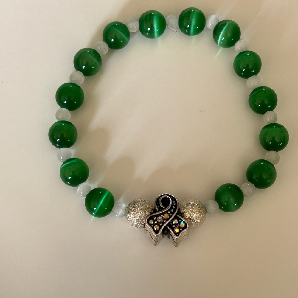Green Cancer Ribbon Awareness Stretch Bracelet. Renal Failure (Kidney) Cancer